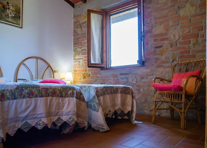 With Pool And Countryside Views * מונטאיונה